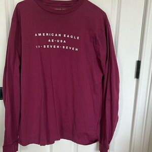 American Eagle long sleeve t